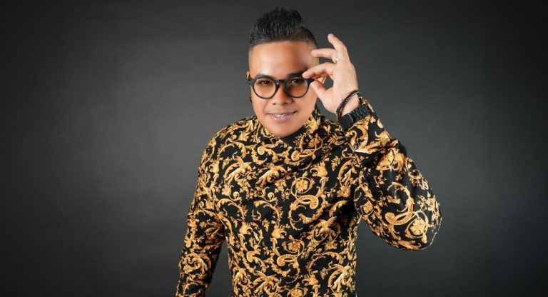 Christopher Rey Model Christopher Rey presenta su nueva producción discográfica «Superiority ...