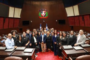 Estudiantes del ICOPER conocen de primera mano el trabajo legislativo en relaciones exteriores
